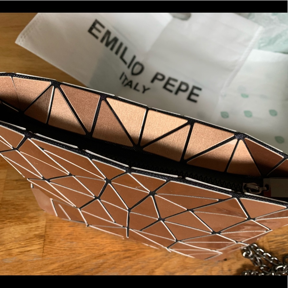 ✅ New Emilio Pepe Rose Gold purse 🌹 - Picture 4 of 6
